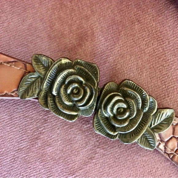 ModCloth Rose Interlocking Belt - Picture 5 of 5